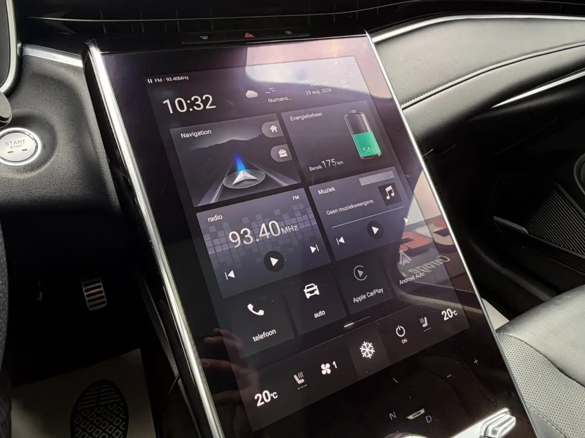 Luxury 70 kWh l PANO l ACC l SFEERVERL.