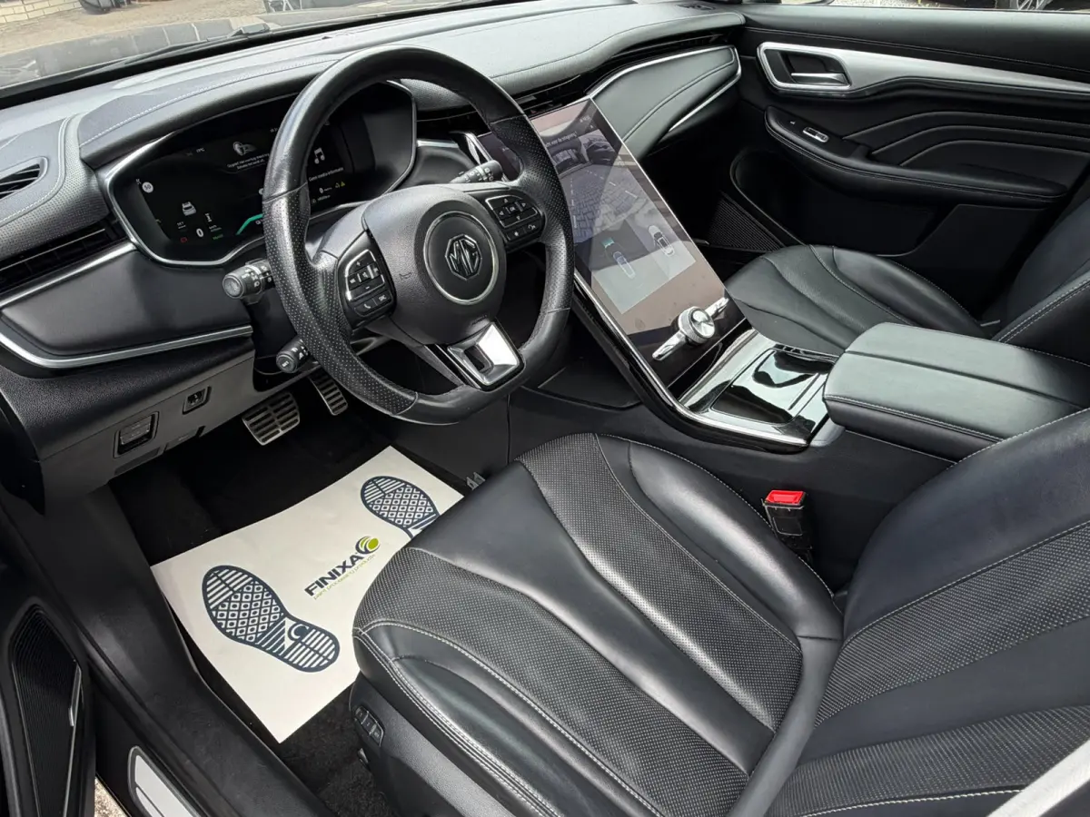 Luxury 70 kWh l PANO l ACC l SFEERVERL.