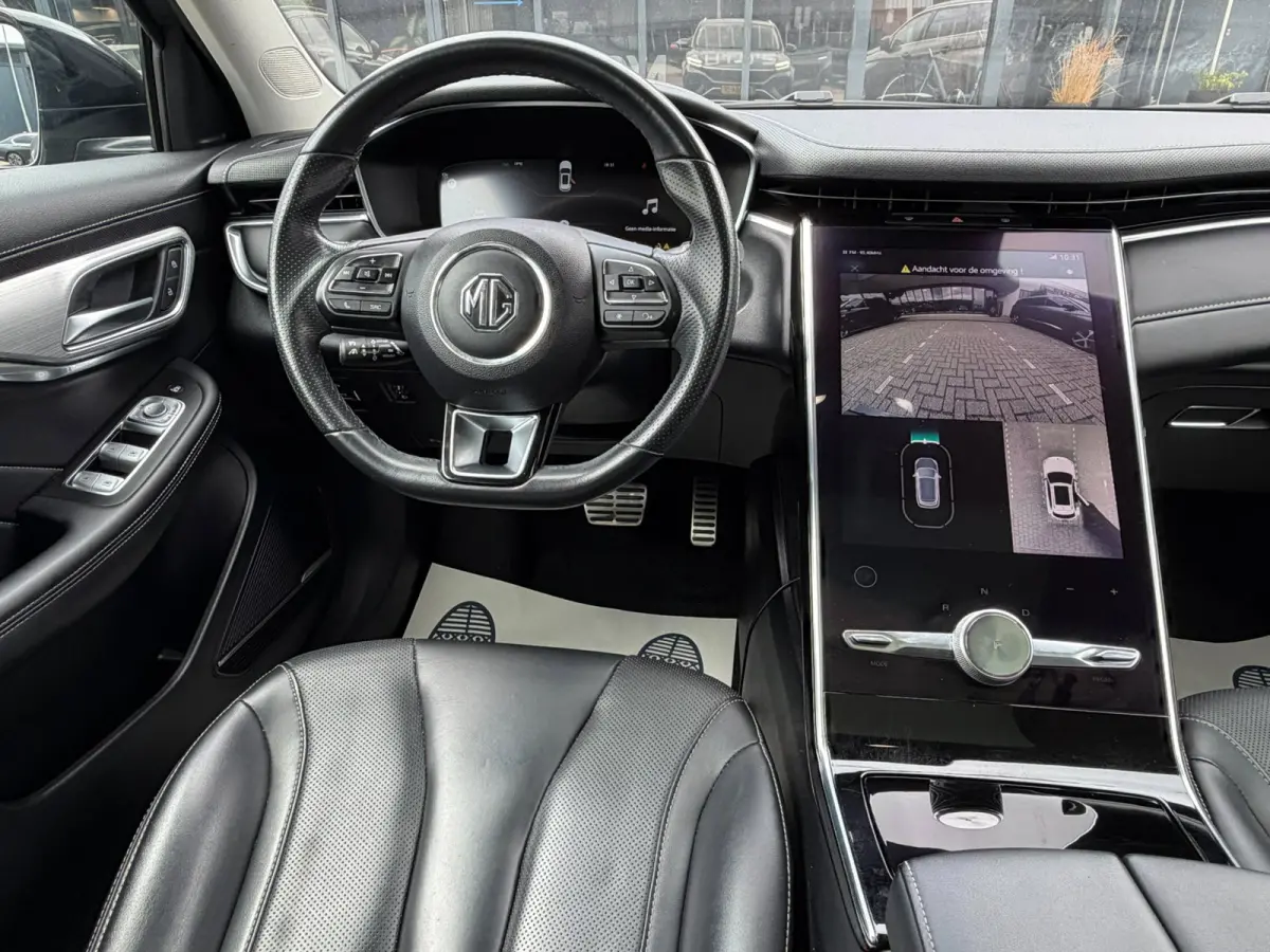 Luxury 70 kWh l PANO l ACC l SFEERVERL.