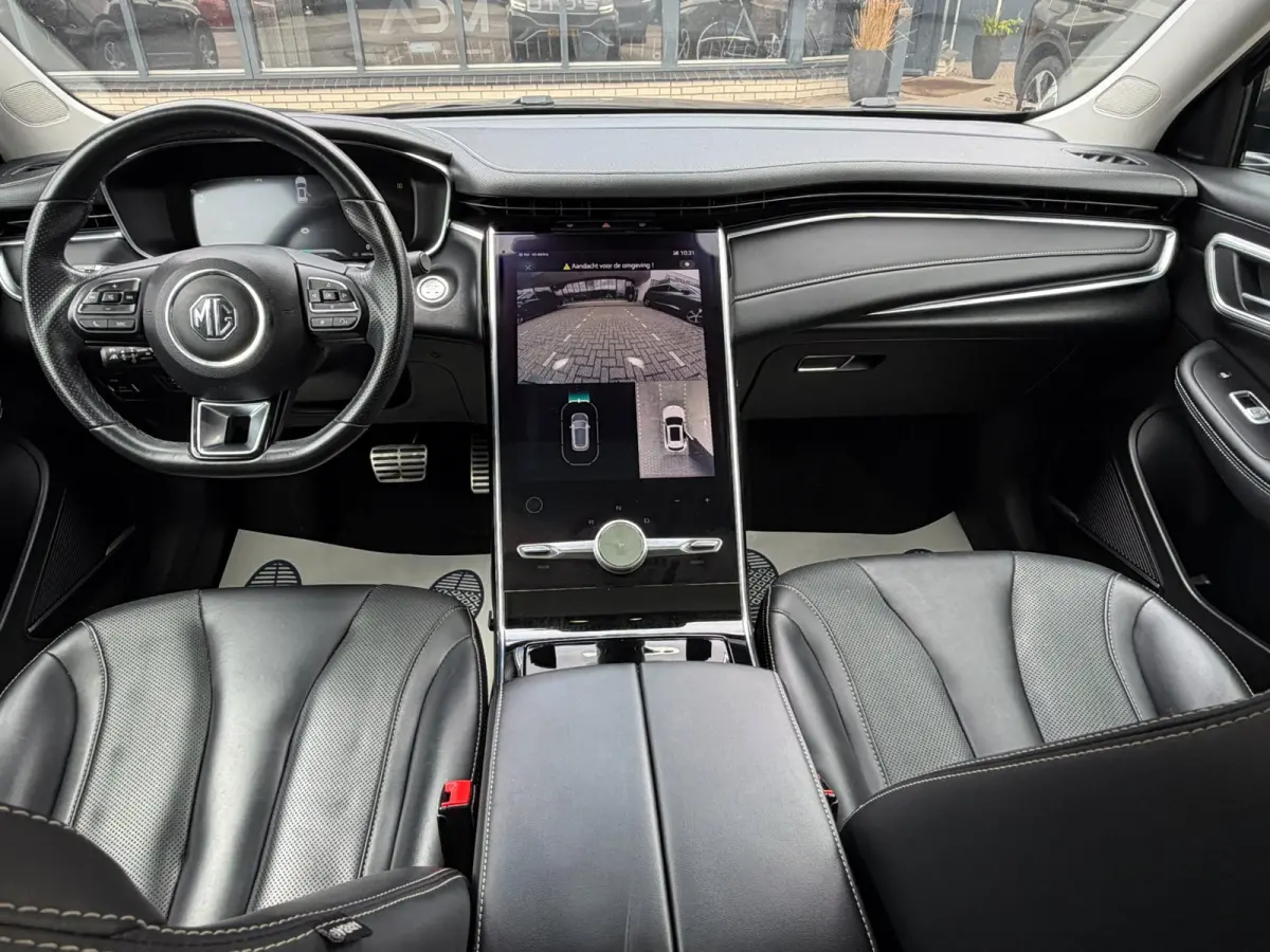 Luxury 70 kWh l PANO l ACC l SFEERVERL.