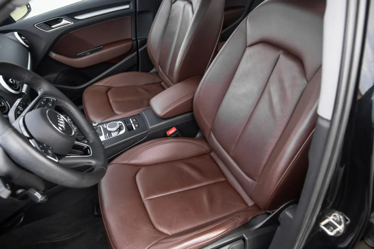 40 TFSI e Edition AIRCO / CRUISE CONTROLE / BRUIN LEER / AUTOMAAT / PHEV