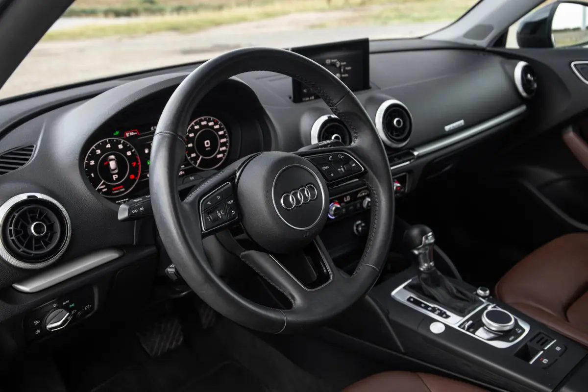 40 TFSI e Edition AIRCO / CRUISE CONTROLE / BRUIN LEER / AUTOMAAT / PHEV