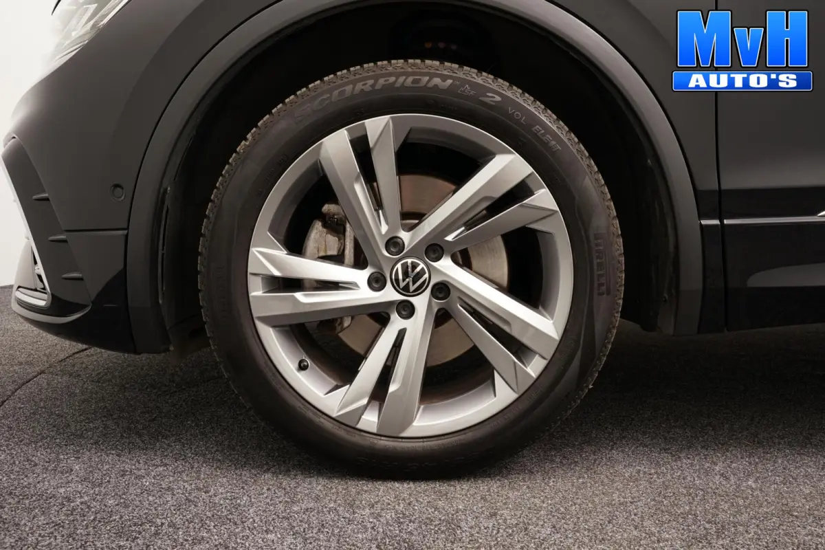 1.4 TSI PHEV R-Line|PANO|BOMVOL!|SOH.94%