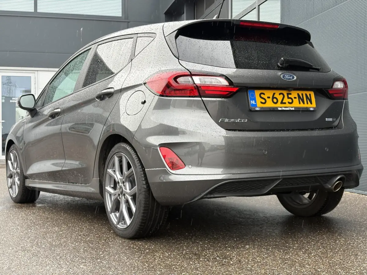 1.0 EcoBoost Hybrid ST-Line X | VOLLEDIG DEALER ONDERHOUDEN | WINTER PACK | CAMERA | ADAPTIVE CRUISE CONTROL | NAVI | LMV |