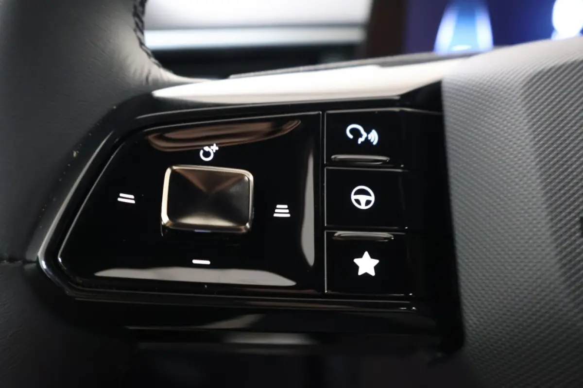 1.5 Hybrid+ Luxury