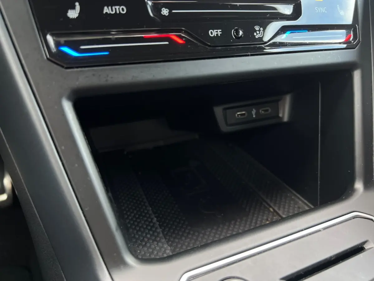 1.5TSI 150pk DSG R-Line Black Style | ACC | Trekhaak | Navi | Isofix