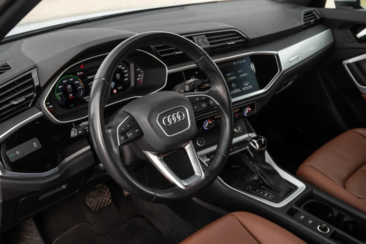 45 TFSI e edition VIRTUAL COCKPIT / CRUISE CONTROLE / AIRCO / BRUIN LEER / PHEV