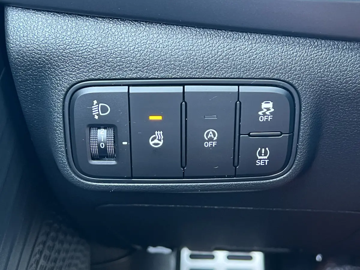 1.0 T-GDI 100pk N-Line | Camera | Carplay | Premium audio | Cruise controle | Navigatie | 17'' velgen | Dodehoek detectie | Parkeersensoren