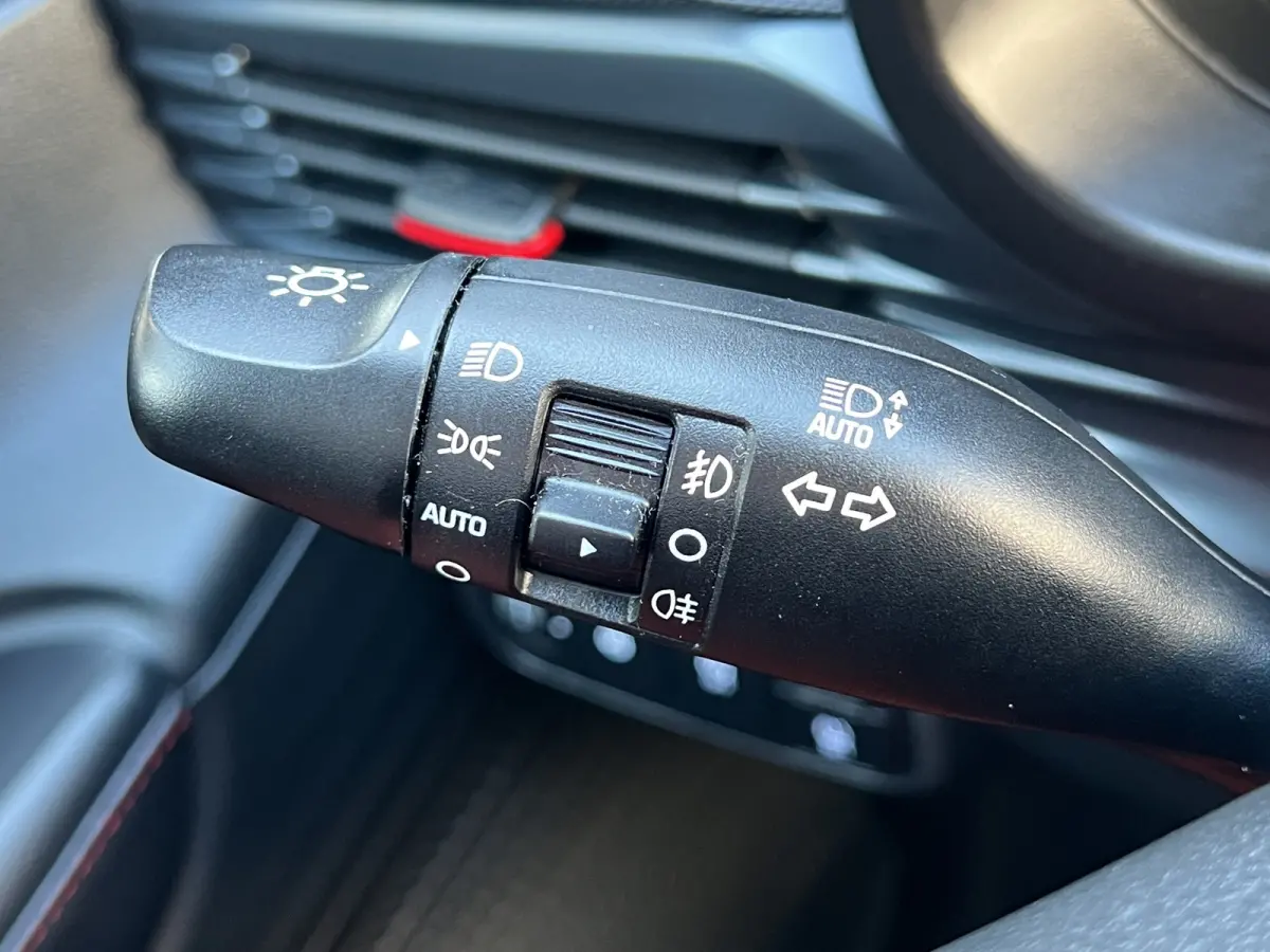 1.0 T-GDI 100pk N-Line | Camera | Carplay | Premium audio | Cruise controle | Navigatie | 17'' velgen | Dodehoek detectie | Parkeersensoren