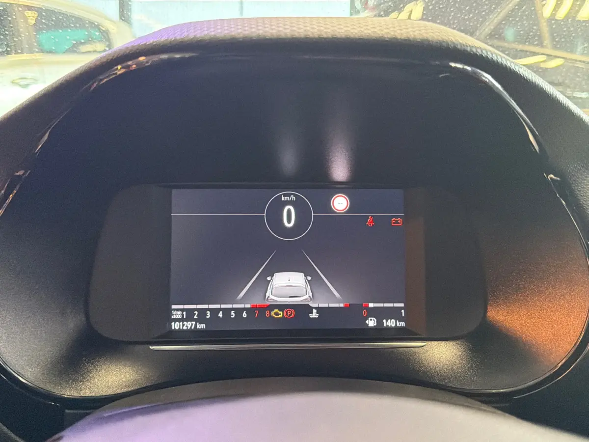 1.2 GS Line - Summit White/Marvel Black - Carplay/DAB+/Camera