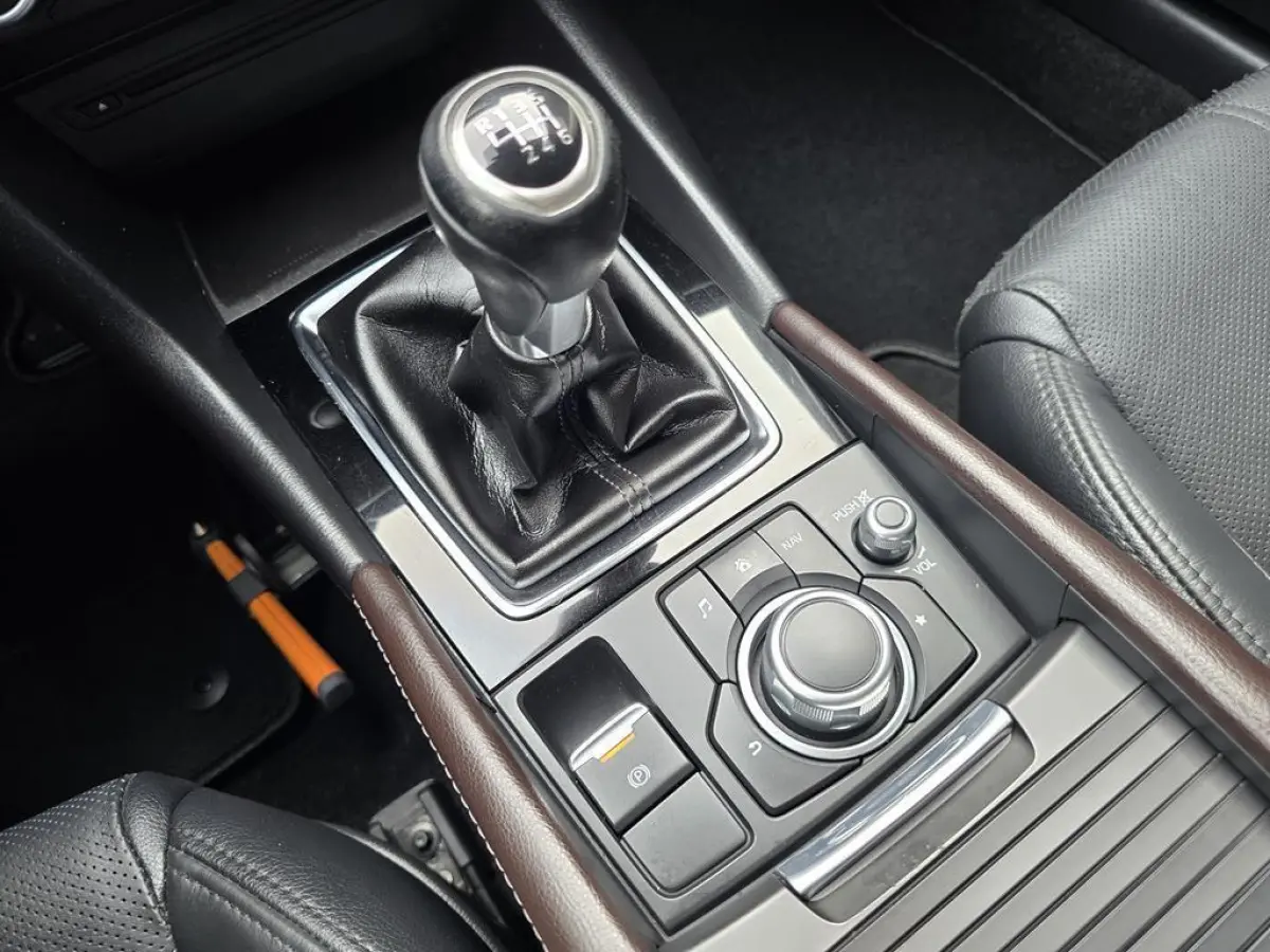 2.0 SkyActiv-G 120 GT-M Clima|Navi|Leer|LED|Bose|Camera|Nap!!