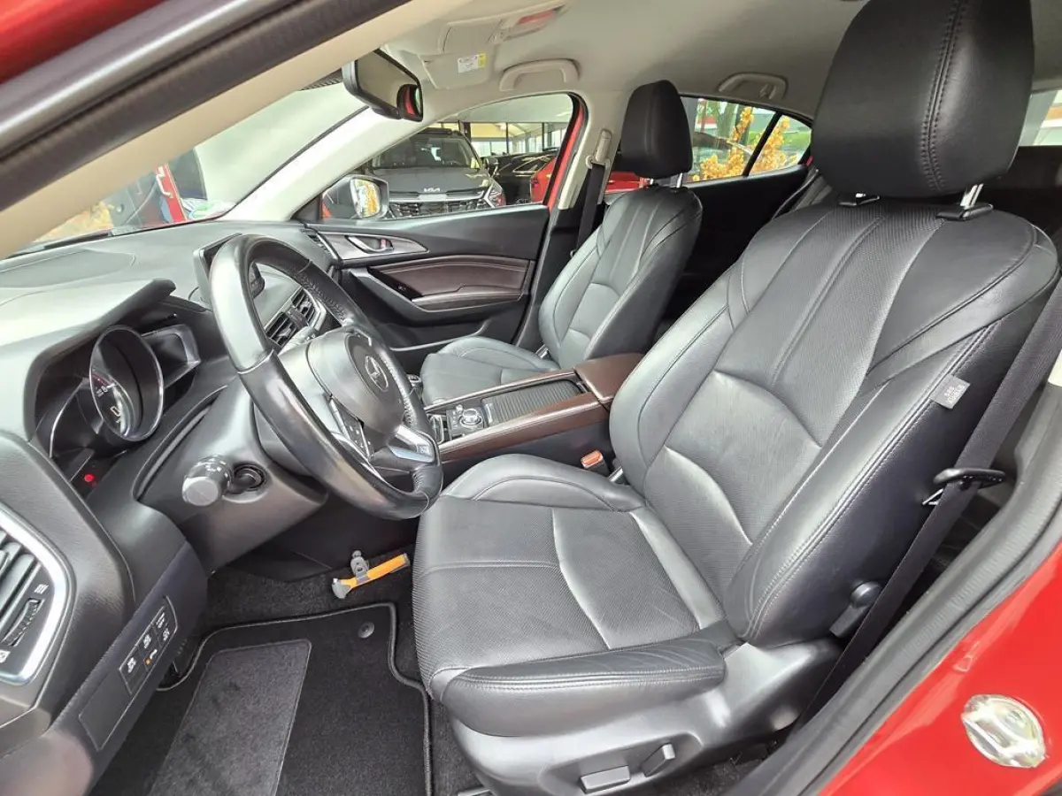 2.0 SkyActiv-G 120 GT-M Clima|Navi|Leer|LED|Bose|Camera|Nap!!