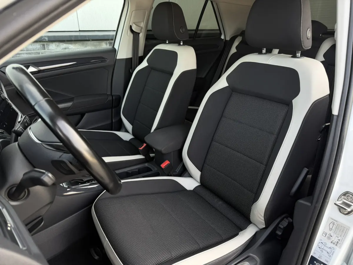 1.5 TSI Sport | LED | Trekhaak | Carplay | Camera | Virtual Cockpit | Blind-Spot | PDC