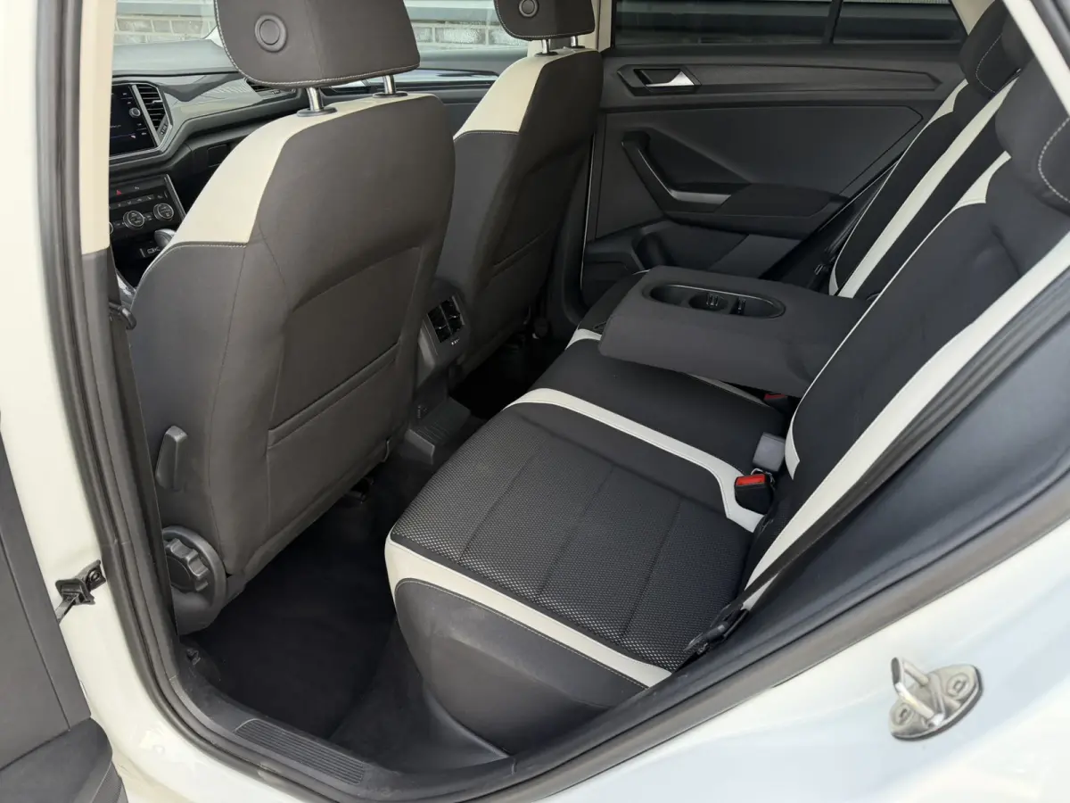 1.5 TSI Sport | LED | Trekhaak | Carplay | Camera | Virtual Cockpit | Blind-Spot | PDC