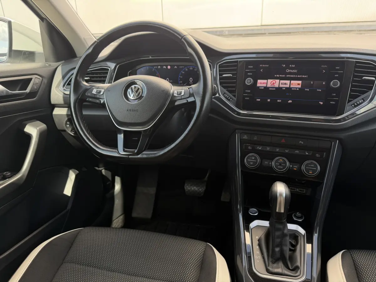 1.5 TSI Sport | LED | Trekhaak | Carplay | Camera | Virtual Cockpit | Blind-Spot | PDC