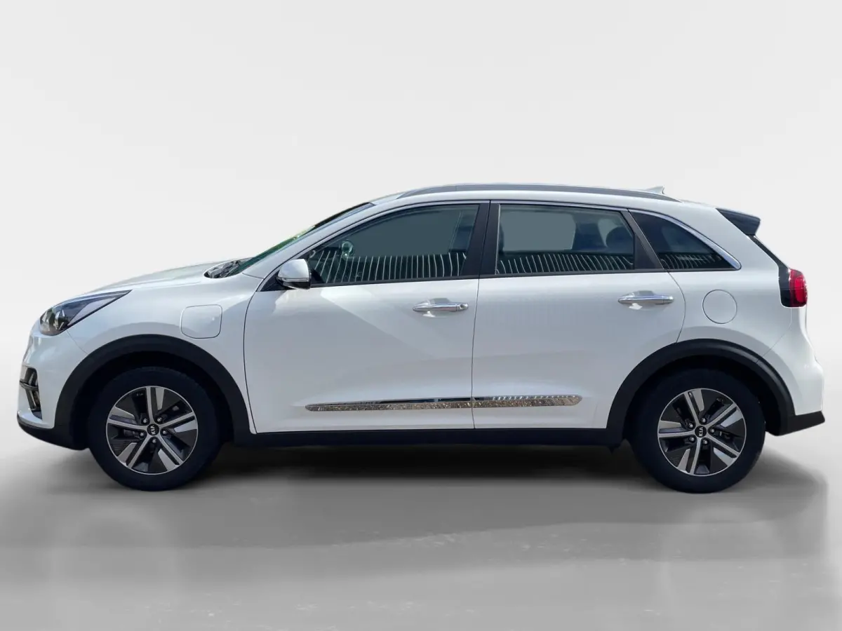 1.6 GDi PHEV DynamicLine | Climate control | Adaptive cruise control | Stoel + stuur verwarming