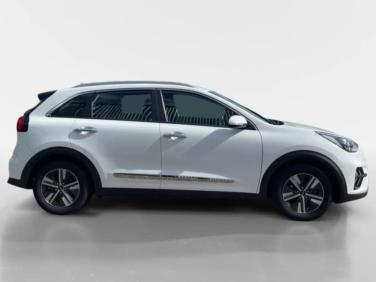 1.6 GDi PHEV DynamicLine | Climate control | Adaptive cruise control | Stoel + stuur verwarming