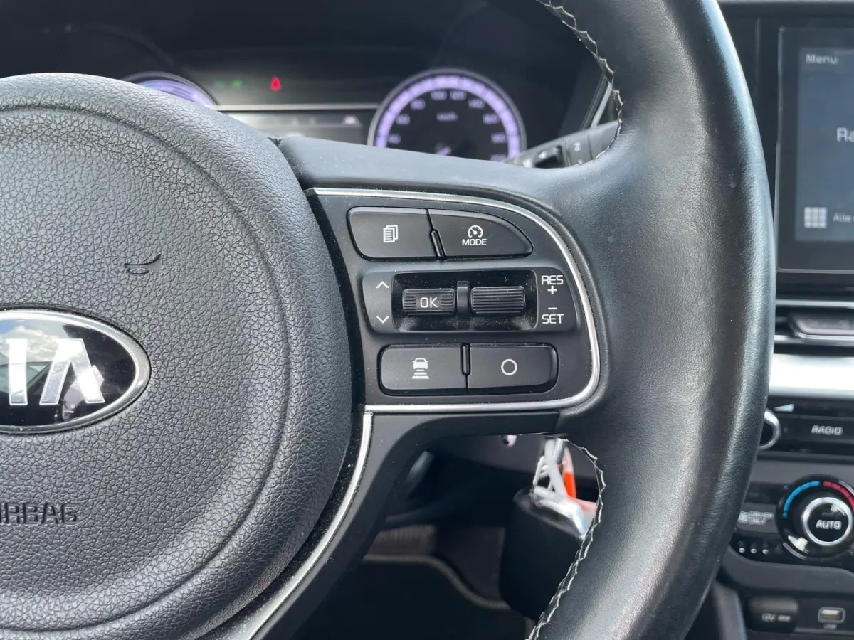 1.6 GDi PHEV DynamicLine | Climate control | Adaptive cruise control | Stoel + stuur verwarming