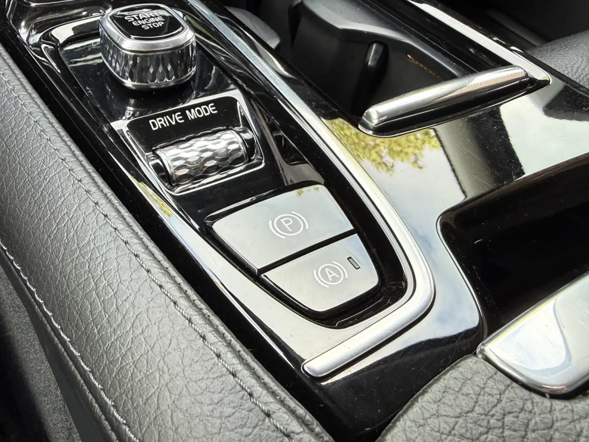 2.0 T8 Twin Engine AWD Inscription | Panoramadak | 360 camera | Harman/Kardon | Adaptive cruise | Stoelverwarming