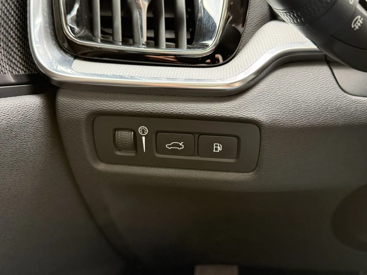 2.0 T8 Twin Engine AWD Inscription | Panoramadak | 360 camera | Harman/Kardon | Adaptive cruise | Stoelverwarming