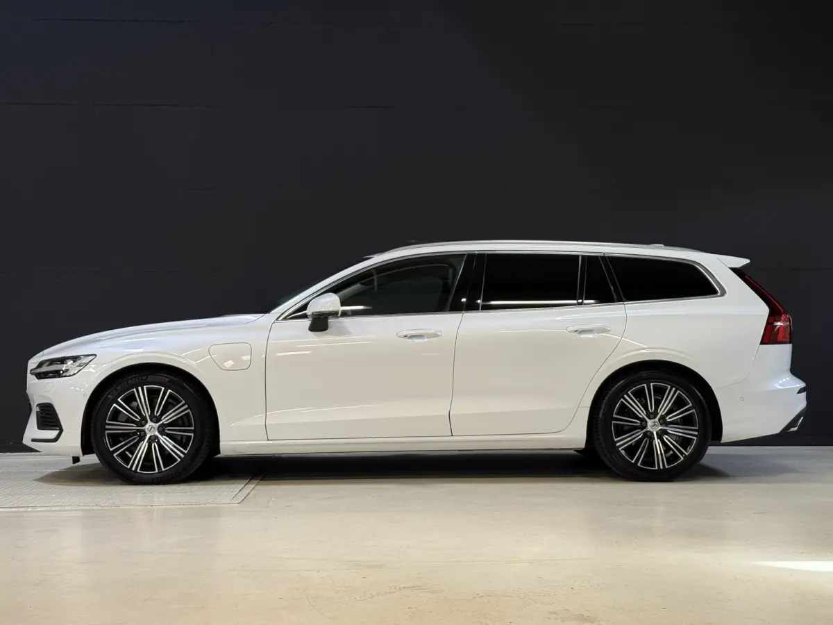 2.0 T8 Twin Engine AWD Inscription | Panoramadak | 360 camera | Harman/Kardon | Adaptive cruise | Stoelverwarming