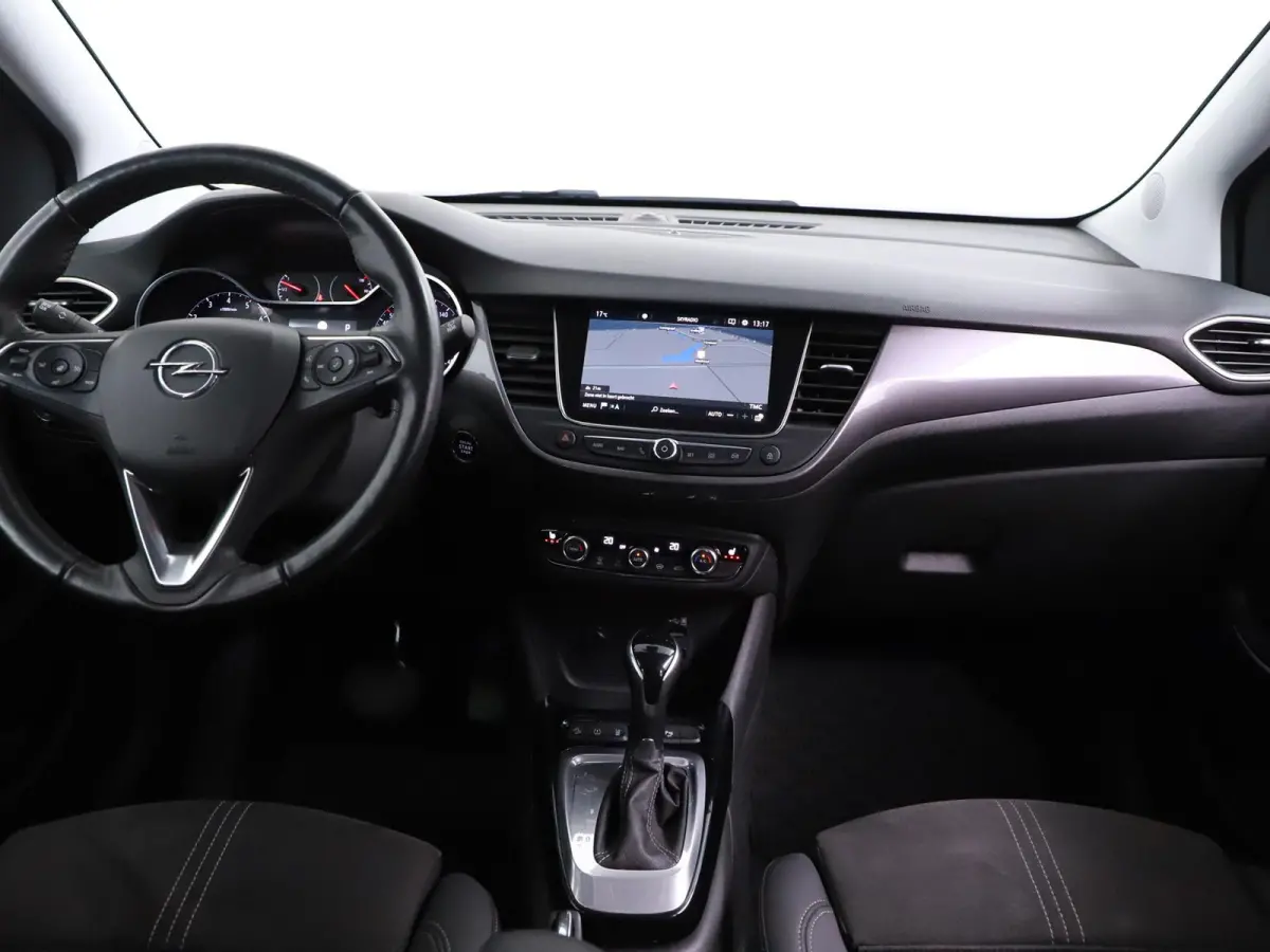 1.2T 130pk Automaat Ultimate Trekhaak/Alcantara/ 4S.Banden/Winterpakket/Camera/Nav/Keyless