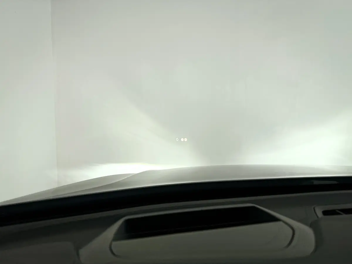 T6 Plug-in hybrid AWD Ultra Dark | SOH 100% | Panoramadak | 360° camera | Luchtvering | Head-up display | Luchtvering | Stoel- en stuurverwarming | Trekhaak