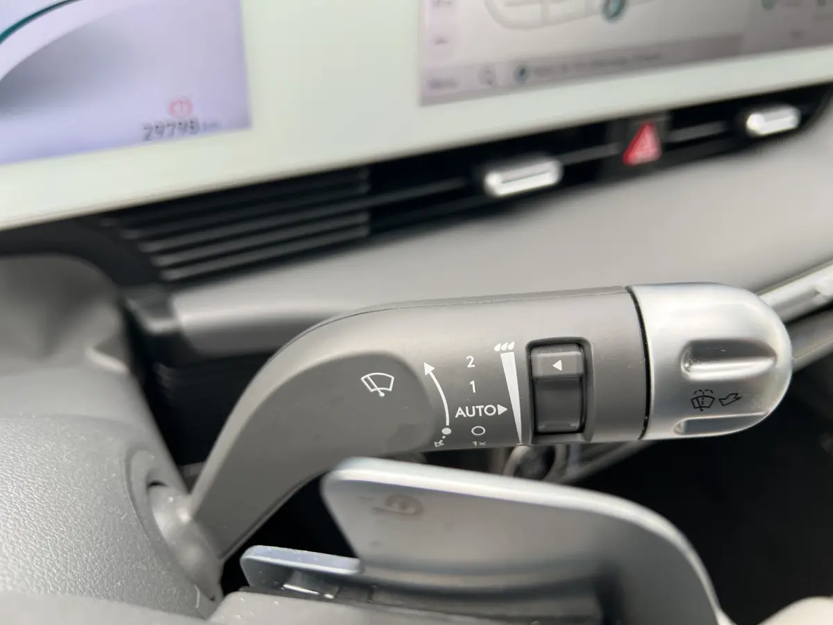 Lounge AWD 73kWh 305pk | SOH 100% | Carplay | Adaptive cruise controle | 360 graden camera | Elektrische achterklep | Dodehoek detectie | Bestuurdersstoel met geheugen | Head-up display | 20