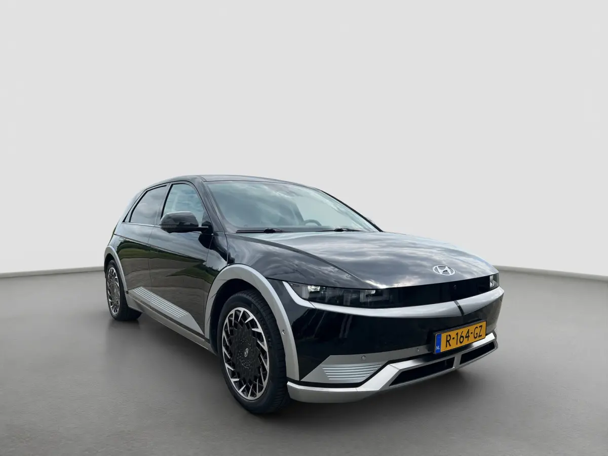 Lounge AWD 73kWh 305pk | SOH 100% | Carplay | Adaptive cruise controle | 360 graden camera | Elektrische achterklep | Dodehoek detectie | Bestuurdersstoel met geheugen | Head-up display | 20