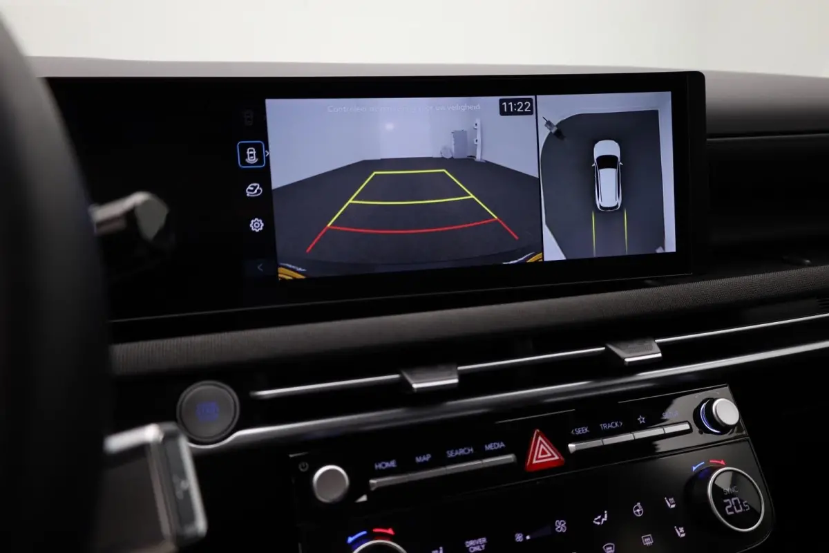 1.6 T-GDI PHEV Premium | Achterbank in delen neerklapbaar | Achterruitverwarming | Achteruitrij assistent | Leder | Stoelverwarming & Stoelventilatie | Elektrische achterklep | Elektr. stoel