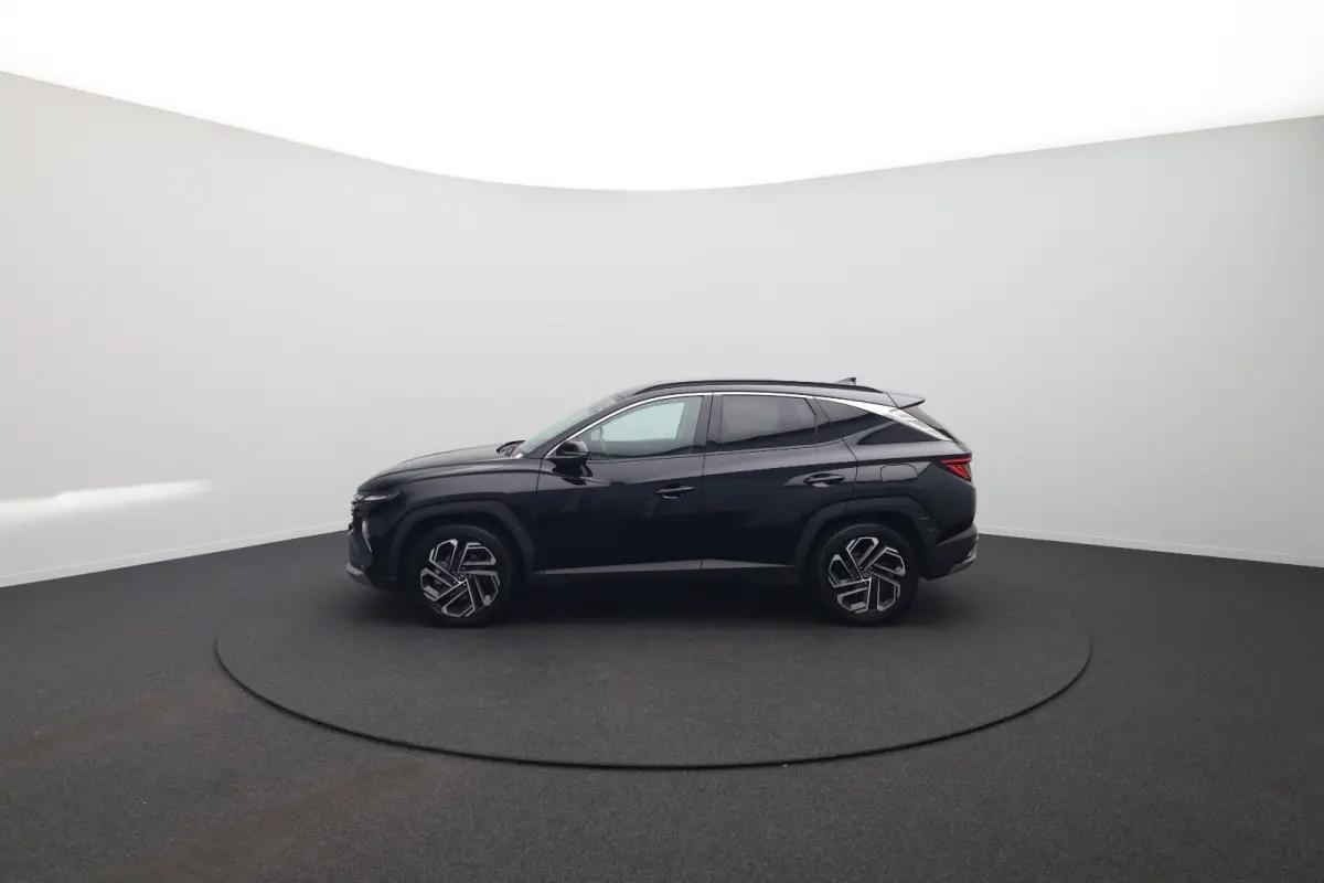 1.6 T-GDI PHEV Premium | Achterbank in delen neerklapbaar | Achterruitverwarming | Achteruitrij assistent | Leder | Stoelverwarming & Stoelventilatie | Elektrische achterklep | Elektr. stoel