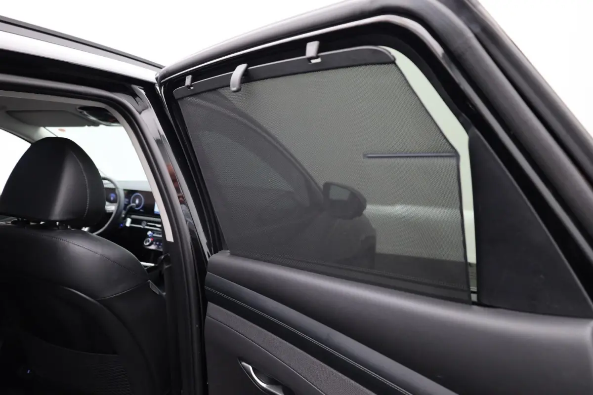 1.6 T-GDI PHEV Premium | Achterbank in delen neerklapbaar | Achterruitverwarming | Achteruitrij assistent | Leder | Stoelverwarming & Stoelventilatie | Elektrische achterklep | Elektr. stoel