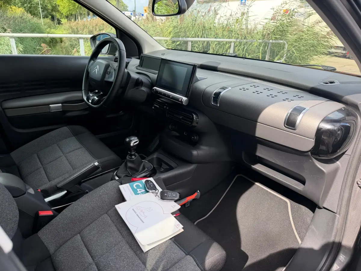 1.2 PureTech Shine Plus!2021!Camera!LM.velgen!PDC!Steolverwarm.!