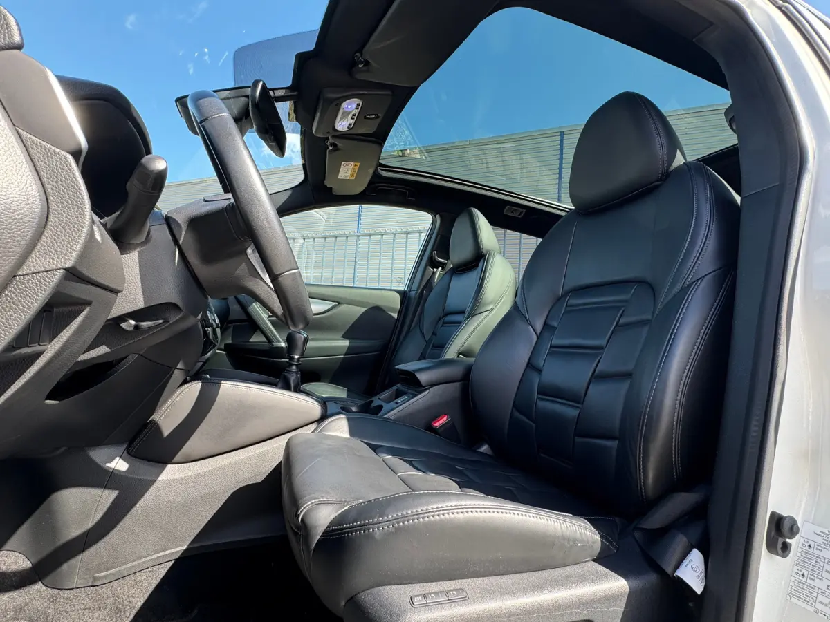 1.2 Business Edition Panoramadak | LEDER | Trekhaak | Elek.Stoel | All Season | Camera | Nette auto! | Audio installatie premium | Cruise control | Elektrische ramen achter