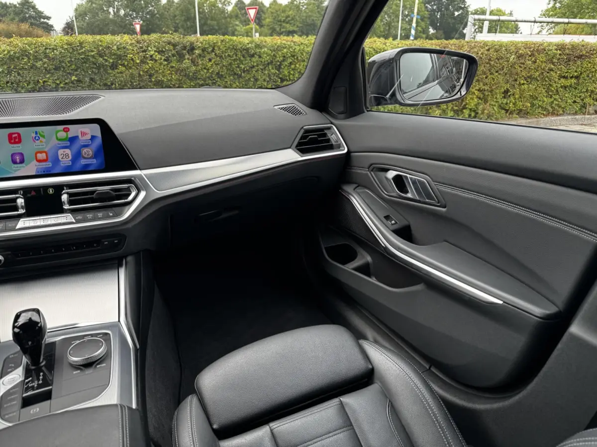 330e xDrive|MSport|Leder|Sfeerve|19"|BTW