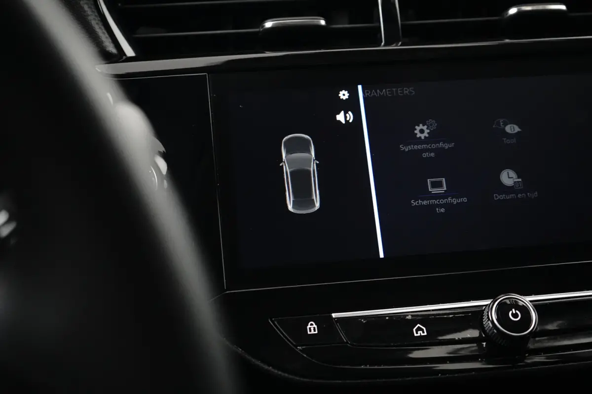 Edition 50 kWh Cruise Control | Parkeersensoren Achter | Carplay (Draadloos) | Digitaal Dashboard | LED Dagrij | Apple Carplay/Android Auto|telefoonintegratie premium | Cruise control | DAB 