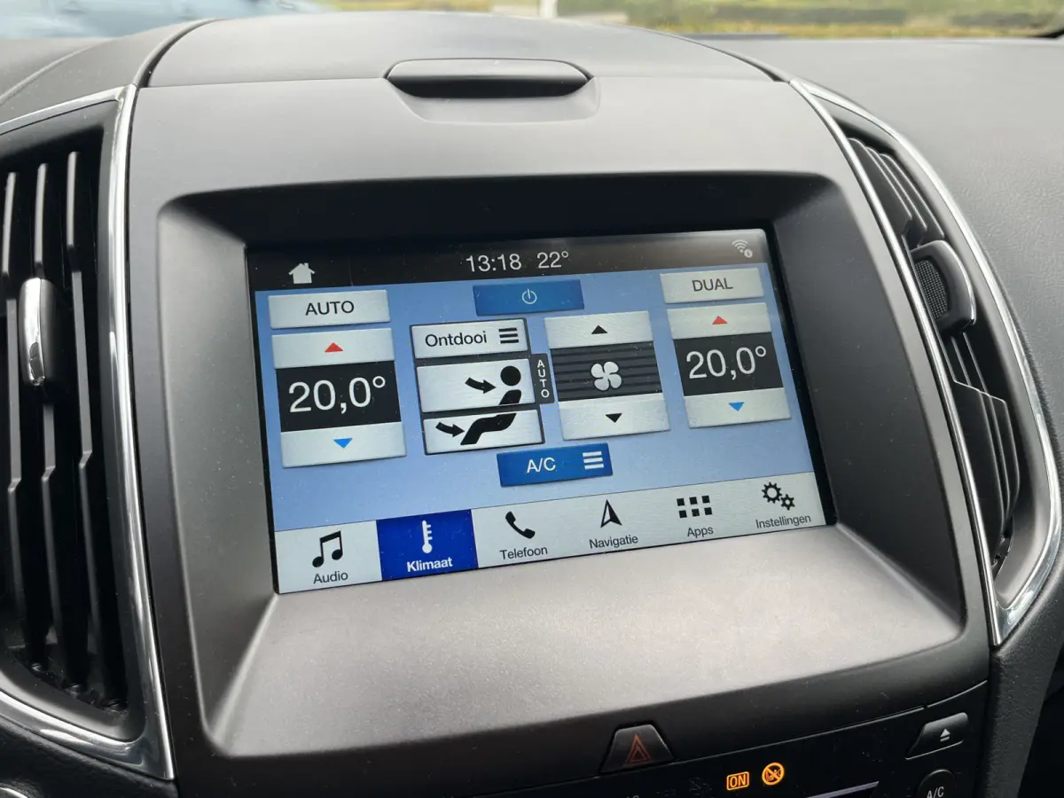 1.5 EcoBoost Titanium 7p. 160pk 6-bak | 7 zitplaatsen | Sony | Navi | Carplay | Android Auto | Privacy Glass | etc. etc.