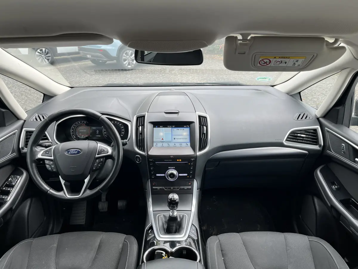 1.5 EcoBoost Titanium 7p. 160pk 6-bak | 7 zitplaatsen | Sony | Navi | Carplay | Android Auto | Privacy Glass | etc. etc.