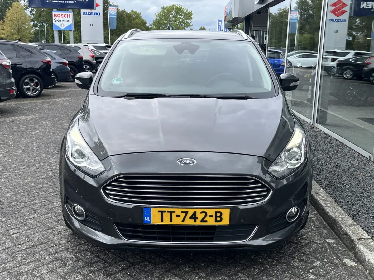 1.5 EcoBoost Titanium 7p. 160pk 6-bak | 7 zitplaatsen | Sony | Navi | Carplay | Android Auto | Privacy Glass | etc. etc.