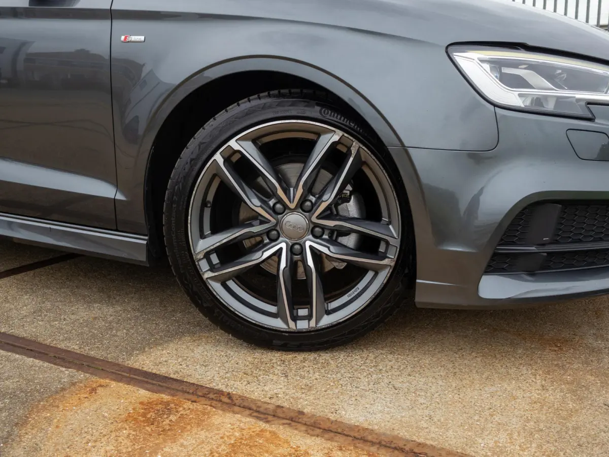 1.4 TFSI CoD Sport S Line Edition 18" LED 3x S-line