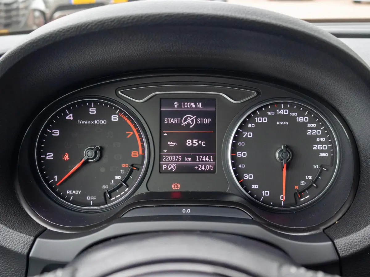 1.4 TFSI CoD Sport S Line Edition 18" LED 3x S-line