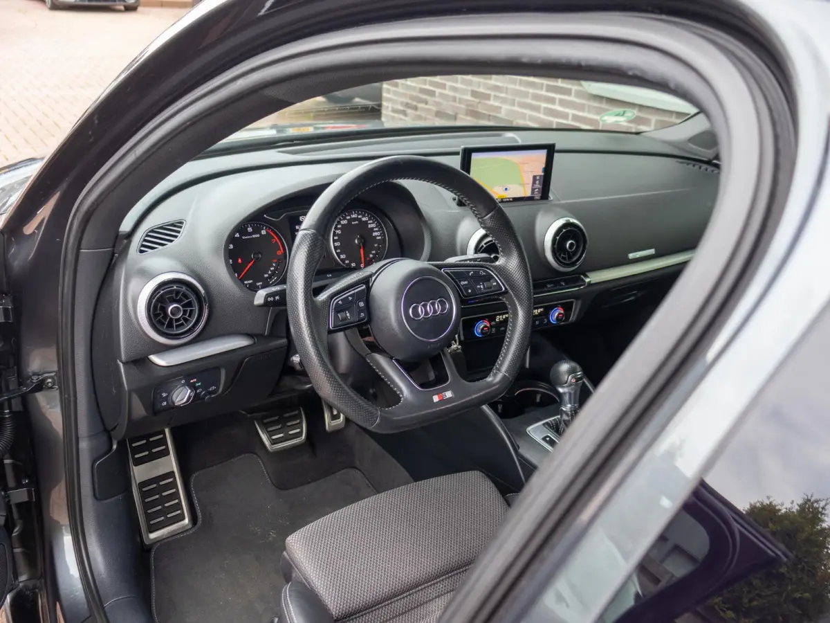 1.4 TFSI CoD Sport S Line Edition 18" LED 3x S-line