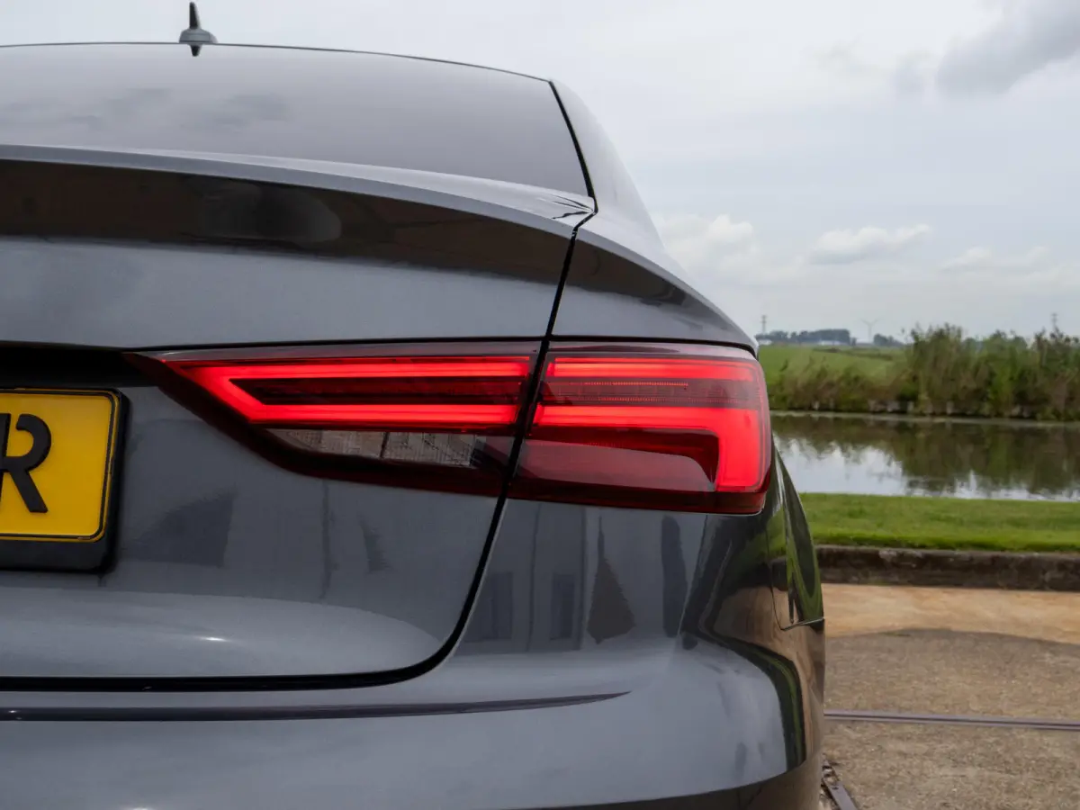 1.4 TFSI CoD Sport S Line Edition 18" LED 3x S-line