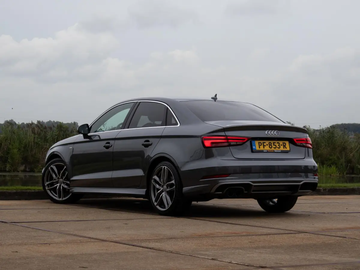 1.4 TFSI CoD Sport S Line Edition 18" LED 3x S-line