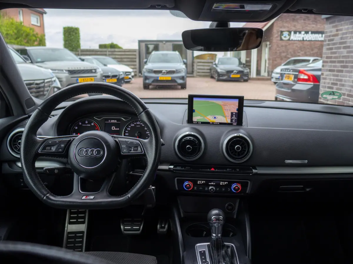 1.4 TFSI CoD Sport S Line Edition 18" LED 3x S-line