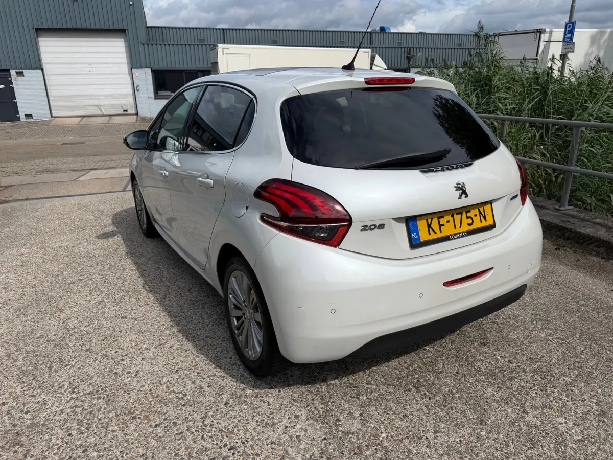 1.2 PureTech Allure!2016!Panoramadak!LM.velgen!PDC!Camera!