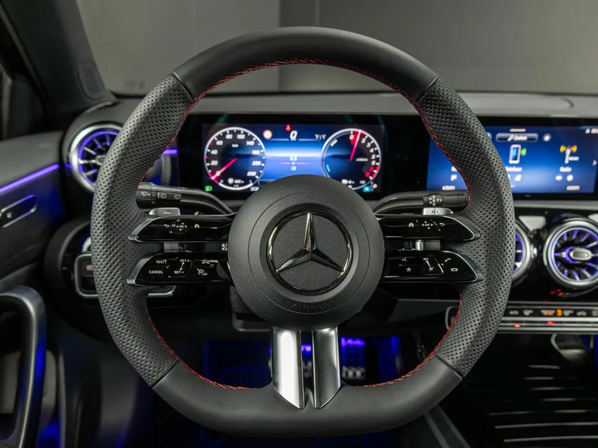 Hatchback 250 e Business Solution AMG Panorama dak