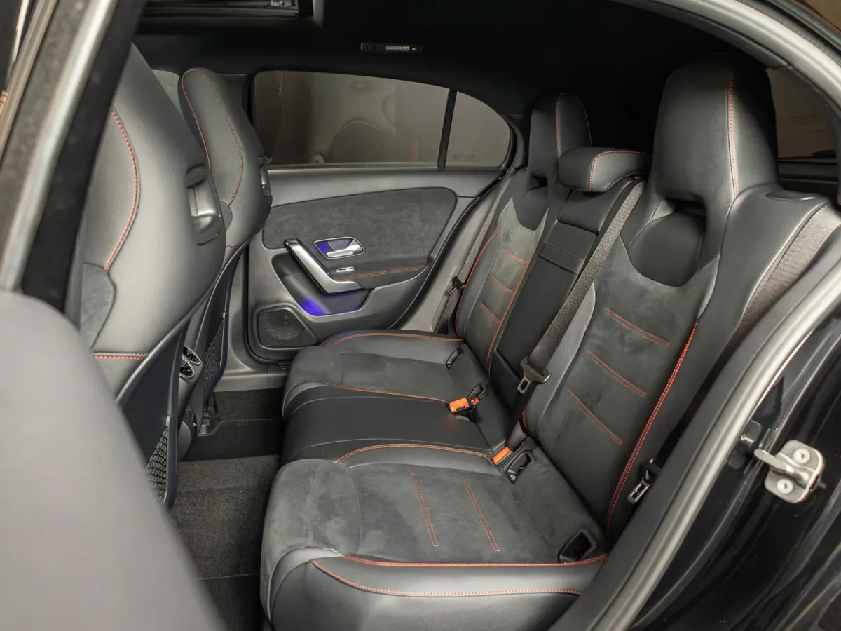 Hatchback 250 e Business Solution AMG Panorama dak