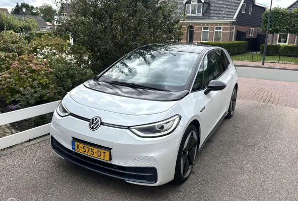 First Plus 58 kWh SOH 92,5% PANORAMADAK IQ MATRIX LED MASSAGE STOELEN CAMERA SFEERVERLICHTING ZEER MOOIE AUTO!!