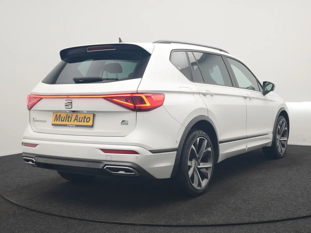 1.4 TSI e-Hybrid FR Business Intense PHEV 245pk | Trekhaak Af Fabriek | Adaptive Cruise | 360 Camera | Sportstoelen Memory & Verwarmd | Keyless | Blis | Stuur Verwarmd | Apple Carplay | Navi